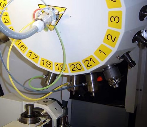 PL600氣動主軸換刀.jpg PL600氣動主軸換刀.jpg