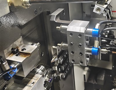 津上加裝<a href='/zouxinjigaopinx.htm' class='keys' title='點(diǎn)擊查看關(guān)于高頻銑的相關(guān)信息' target='_blank'>高頻銑</a>.jpg