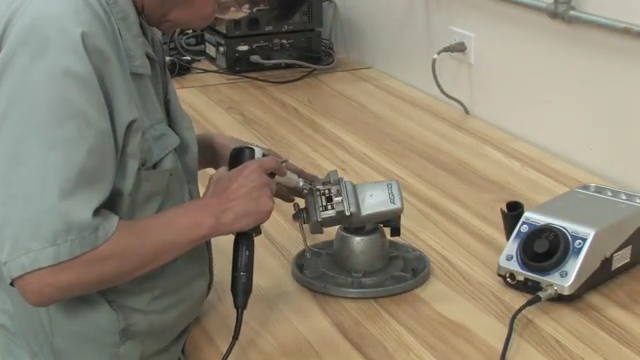 NLS-100往復(fù)式打磨機.png NLS-100往復(fù)式打磨機.png