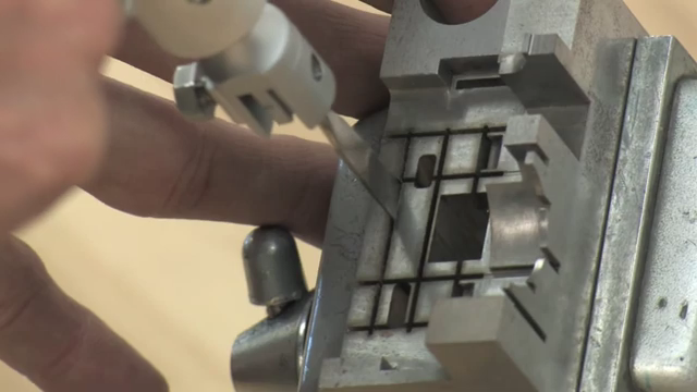 NLS-100往復(fù)式打磨機 (1).png NLS-100往復(fù)式打磨機 (1).png