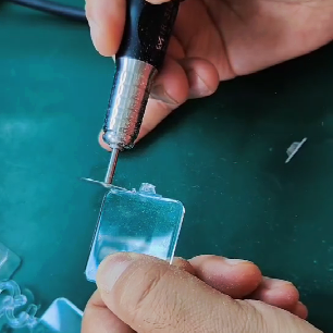 亞克力鋸片切割水口_副本.png 亞克力鋸片切割水口_副本.png