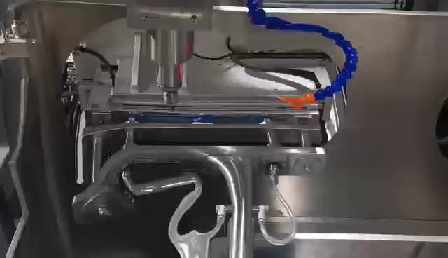 新能源電池殼體去毛刺.png 新能源電池殼體去毛刺.png